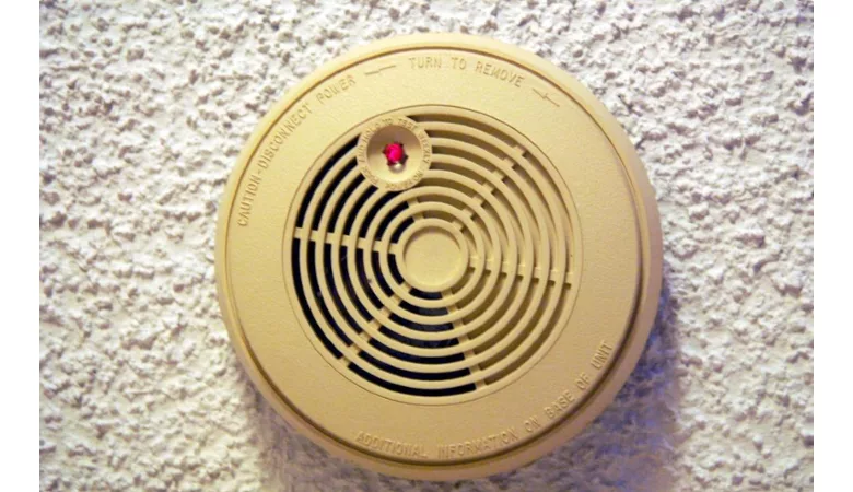 smoke alarm