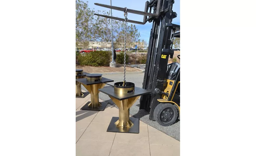 TB100-Delta-Scientific-Temporary-Bollards-400x600