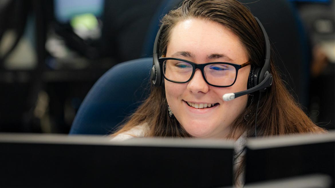 Security Central monitoring center operator
