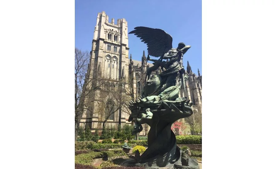 CathedralOfSaintJohnTheDivine.JPG