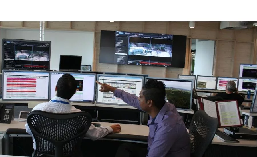 Command%20center%202WEB.jpg