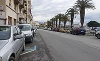 split-wb.jpg split-wb.jpg