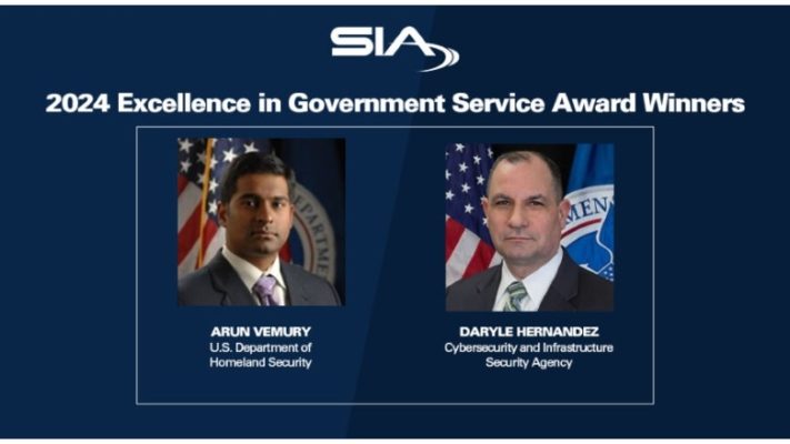 Image of Government Service Award recipients.