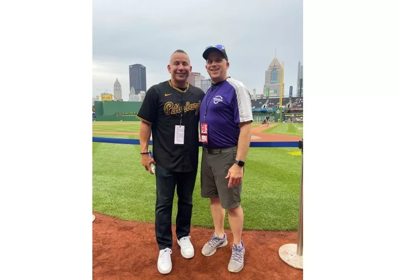 image of Pittsburgh police chief with Guardian vice president of marketing