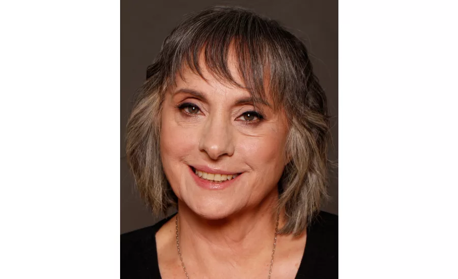 Laura Toops Headshot