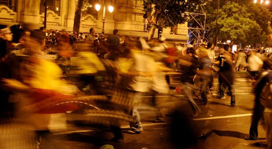 street crowd running